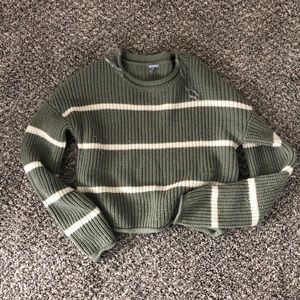 Green cropped sweater